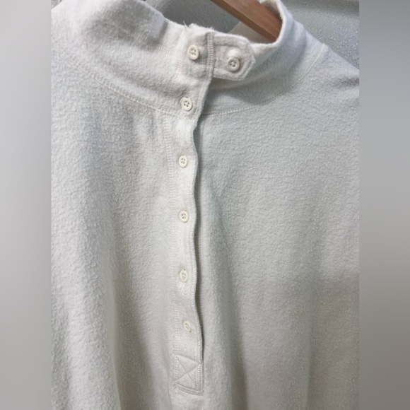 Out From Under Urban Outfitters Jacintha Reverse Henley Sweatshirt Top Medium - Picture 6 of 9